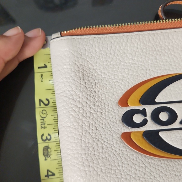 Wristlet - Picture 3 of 6